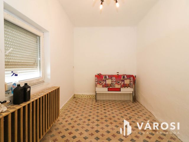 Felújítandó kádár kocka Gyomaendrődön