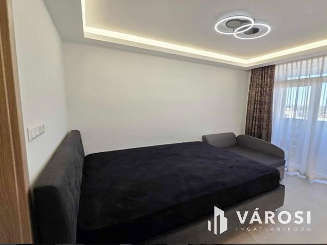 Luxus minőségben felújított panorámás lakás Eladó