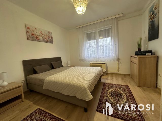 Kivételes helyen, csendes környezetben lakás KIADÓ!