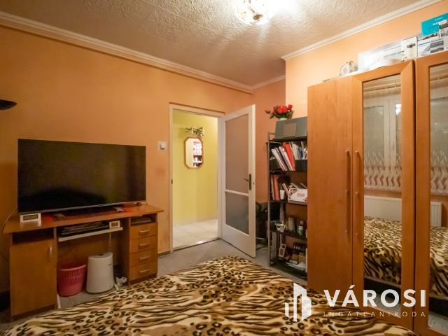 Gyorsan költözhető 2 szobás panellakás