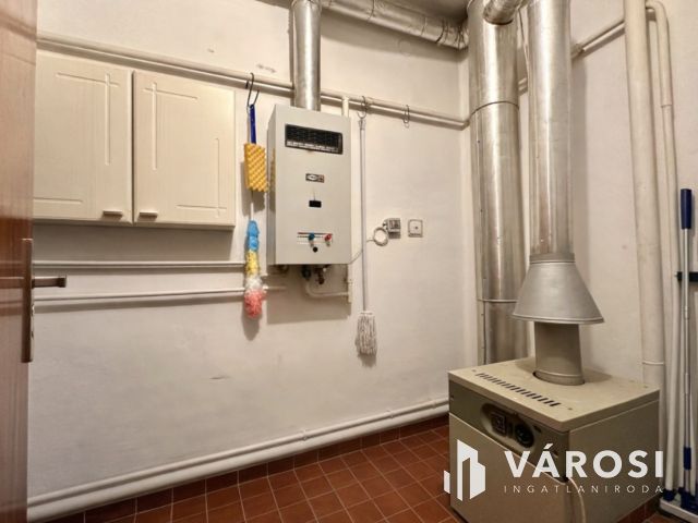 Sokoldalú lehetőségeket kínáló családi ház ELADÓ!