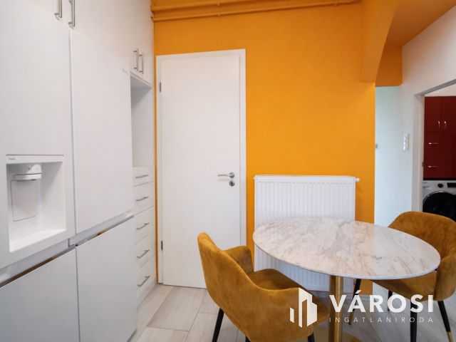 Modern lakás teljes berendezéssel Tótkomlóson