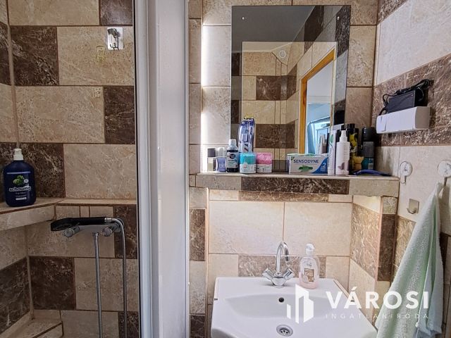 Agrárhoz közeli csendes, biztonságos panel lakás eladó