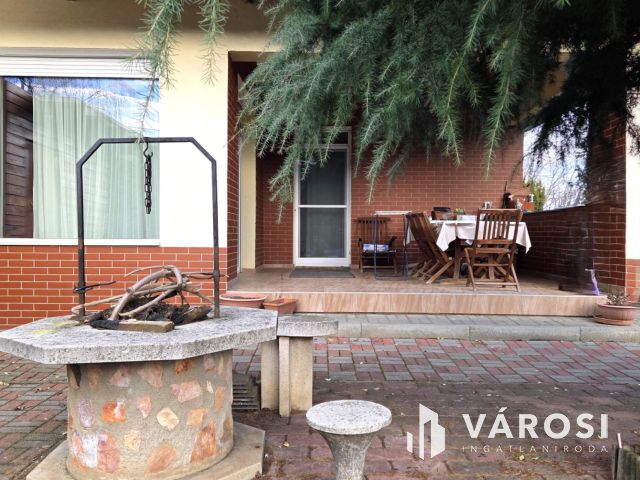 Otthonos családi ház, pihenőkerttel Debrecen-Józsán