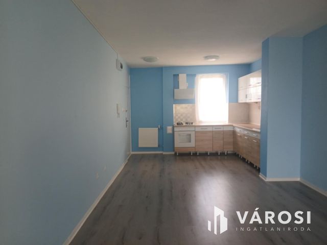 Azonnal költözhető, teljesen felújított lakás rákospalotán