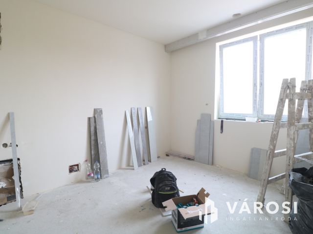 Baktói ikerház,minőségi kulcsrakész kivitelben.