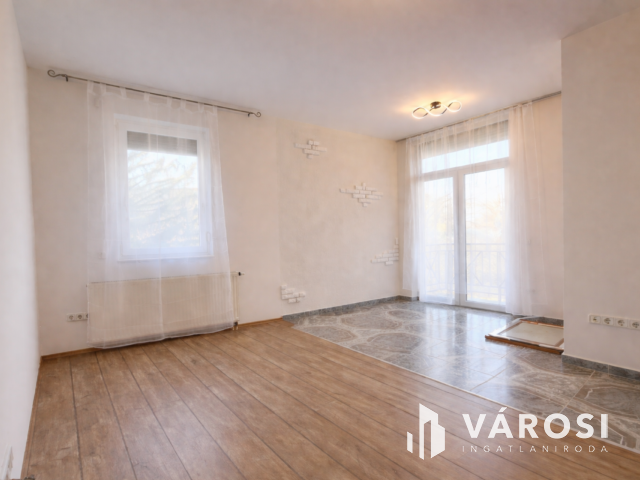 Debrecen-Nagyerdő kiemelt övezetében lakás ELADÓ