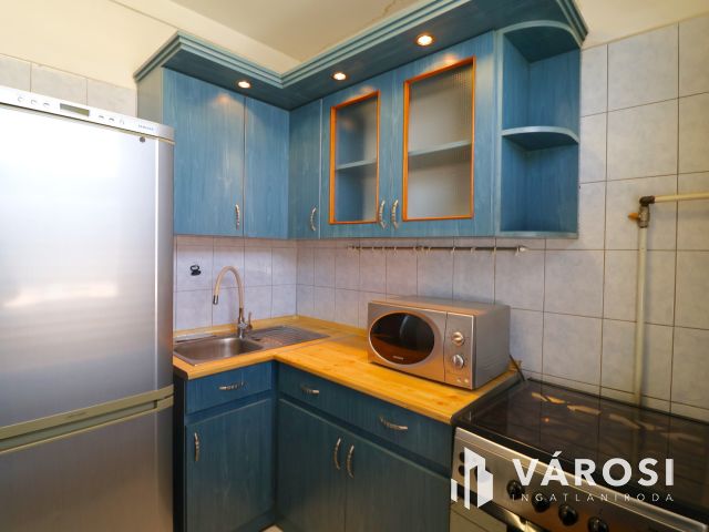 Eladó panellakás a Kistópart utca elején