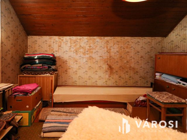 Felújítandó családi ház eladó