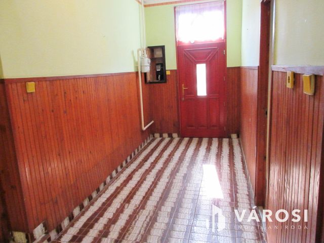 Orosházi társasház, GARÁZS az Árban!