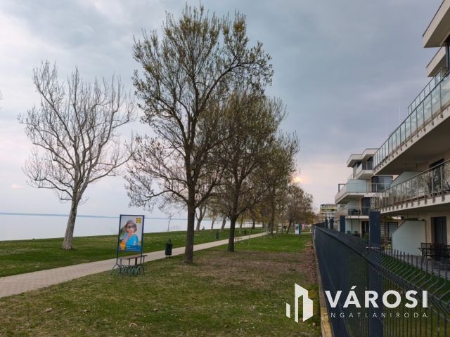 Balatoni örökpanoráma otthonából