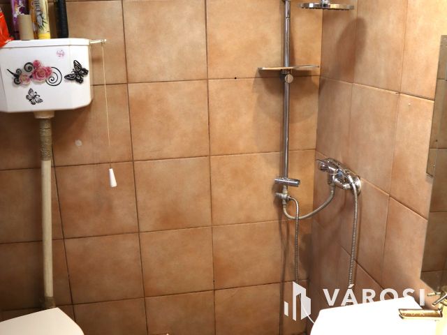 2 lakásos családi ház Siófok csendes részén eladó