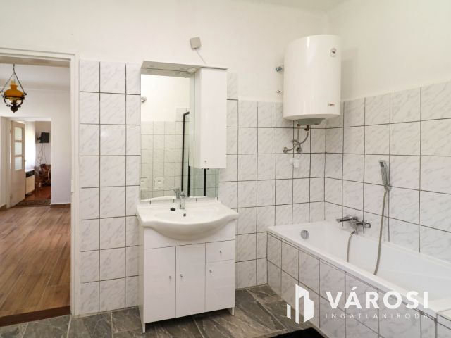 Felújított házrész eladó Nagyszénáson