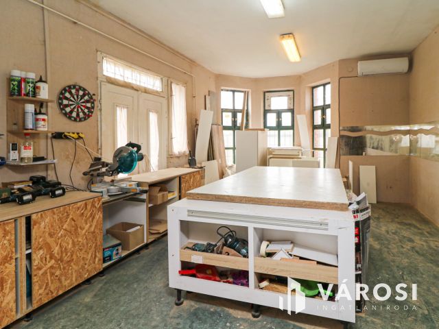 Kiadó ingatlan műhelynek, üzletnek vagy raktárnak