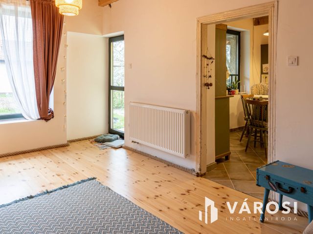 Családi ház Úriban megújult belsővel