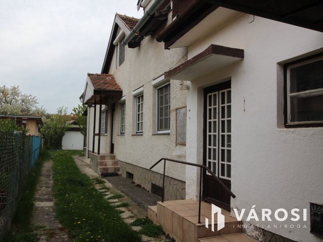 Jó elrendezésű ház a belvároshoz közel, Szombathelyen