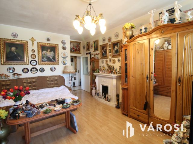 Belváros közeli különleges hangulatú lakás Nagykanizsán
