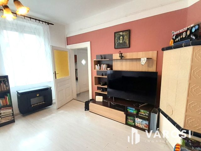 Nappali+ 2 szobás családi ház Szombathelyen