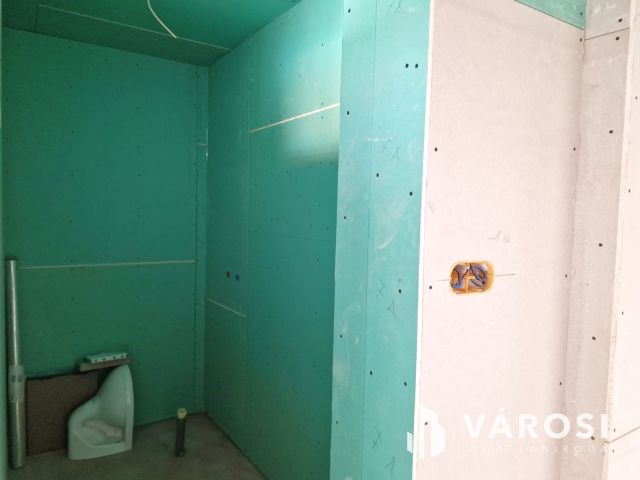 Korszerűsített családi ház - saját ízlés szerint befejezhető