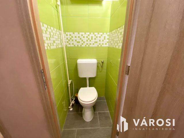 Otthonos panel lakás Győrben